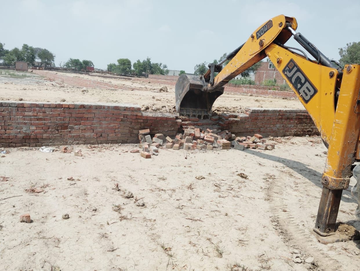 Illegal construction demolished in two colonies of Narwana