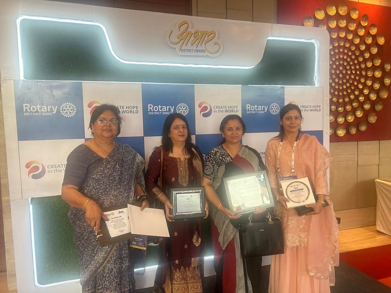 mamta jain honoured with outstanding president award
