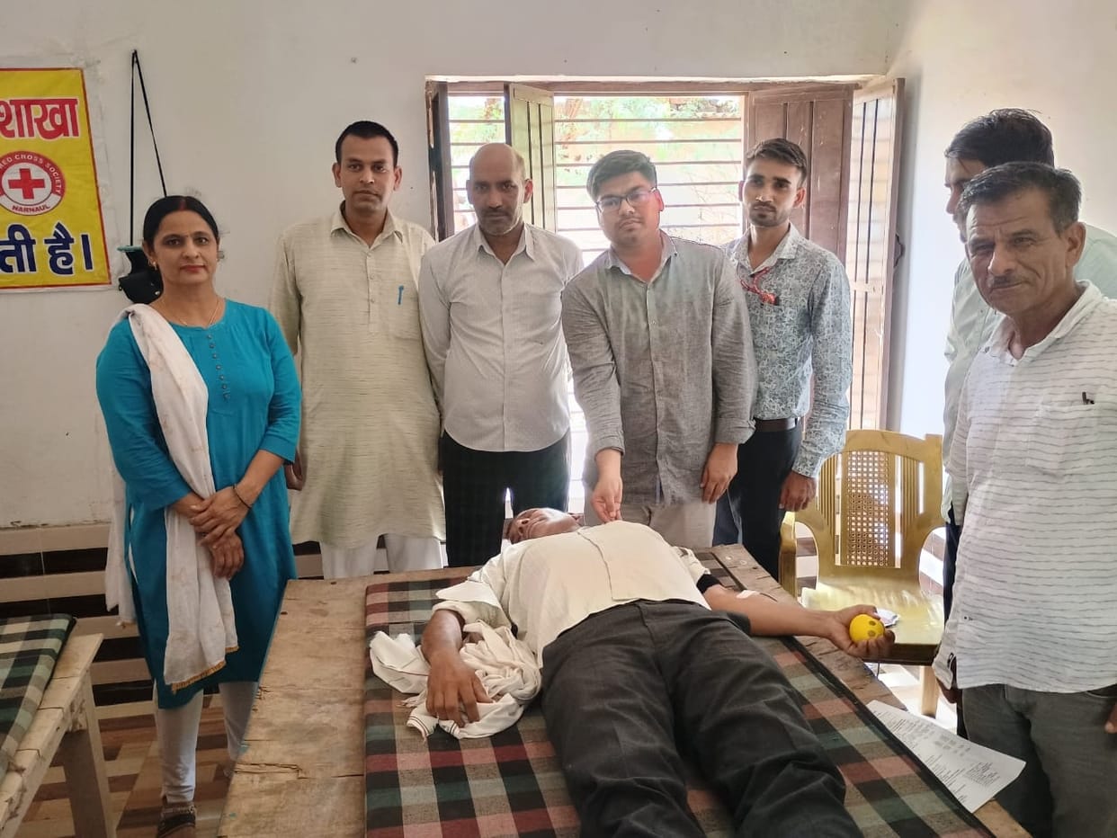 Youth donated blood in Kharkada Bas