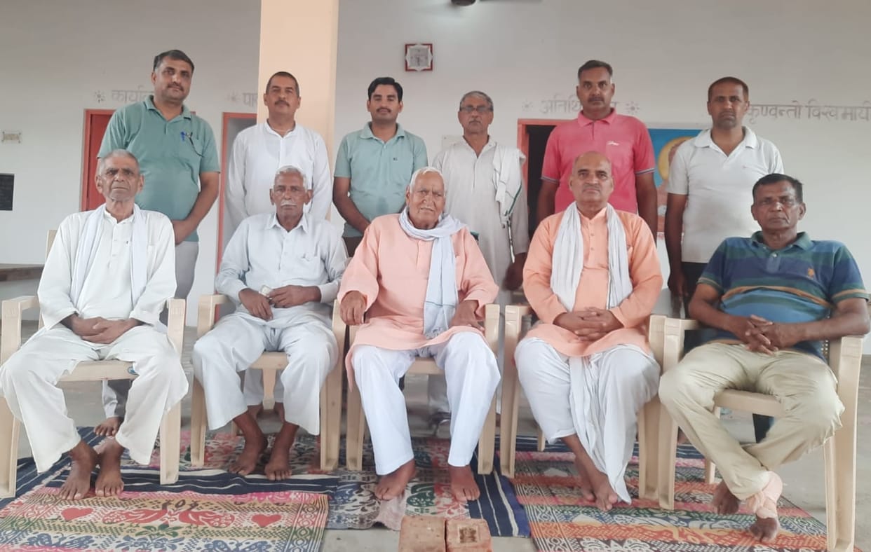Harphool Singh became the head of Arya Samaj