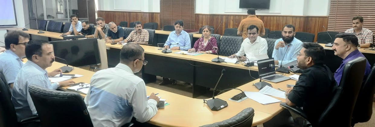 DC Held Meeting with Officials