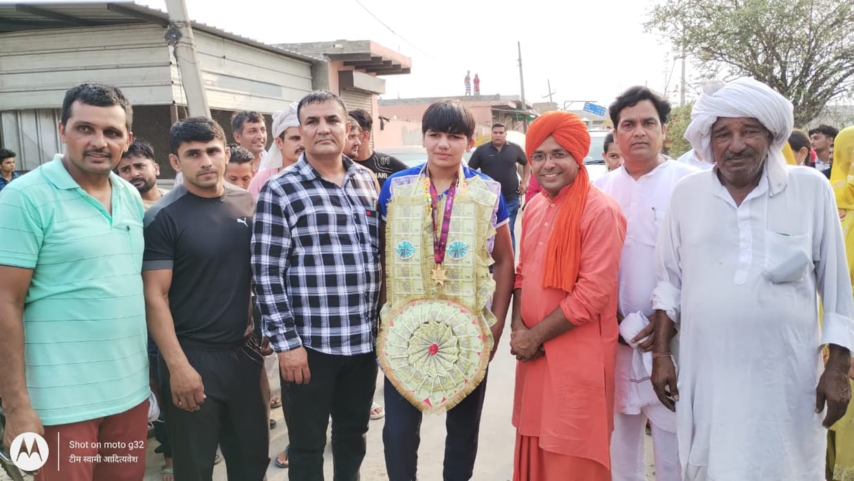 Grand welcome for the last Kundu who returned from Jordan after winning a medal in Titauli