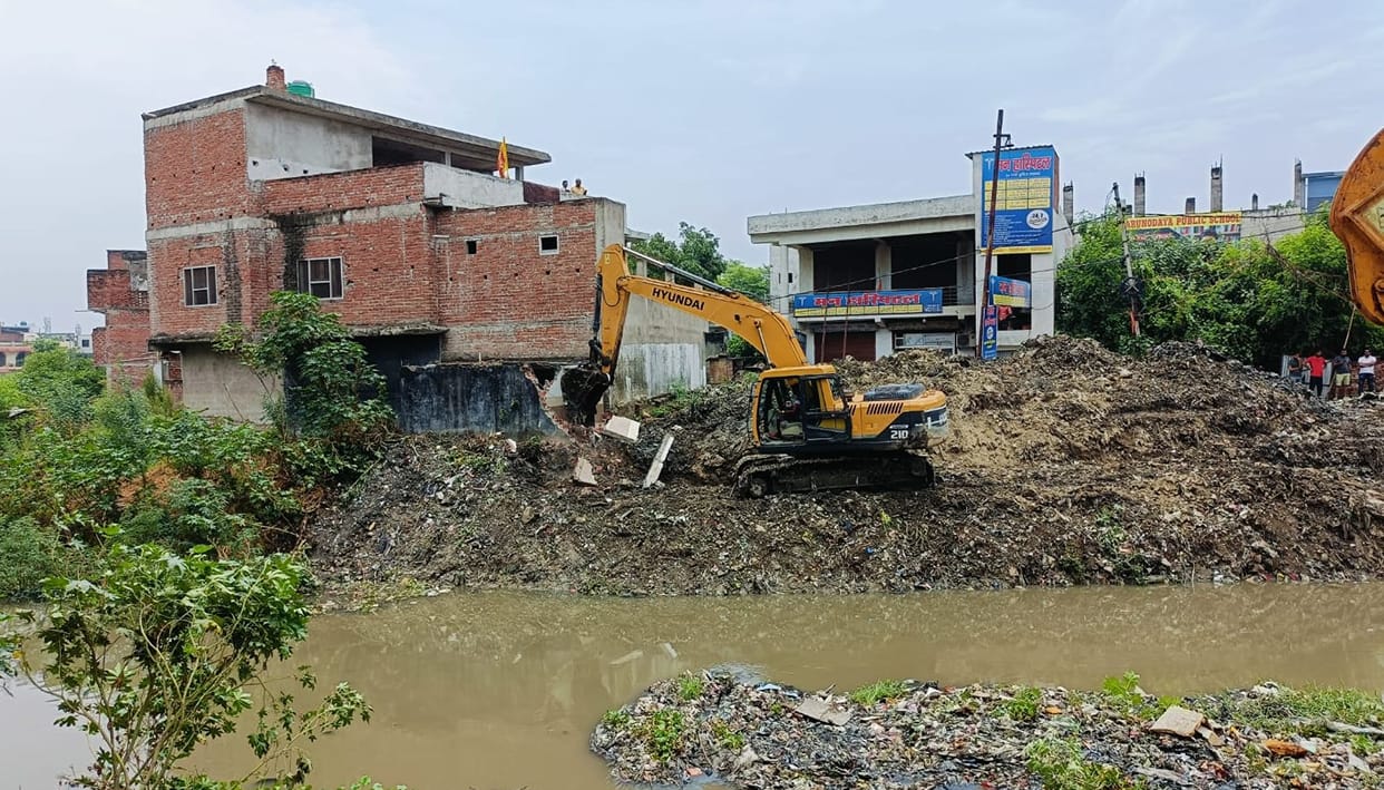 Illegal constructions removed from Jamuria drain