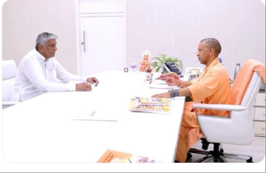 The issue of upheaval in District Panchayat reached CM's court.