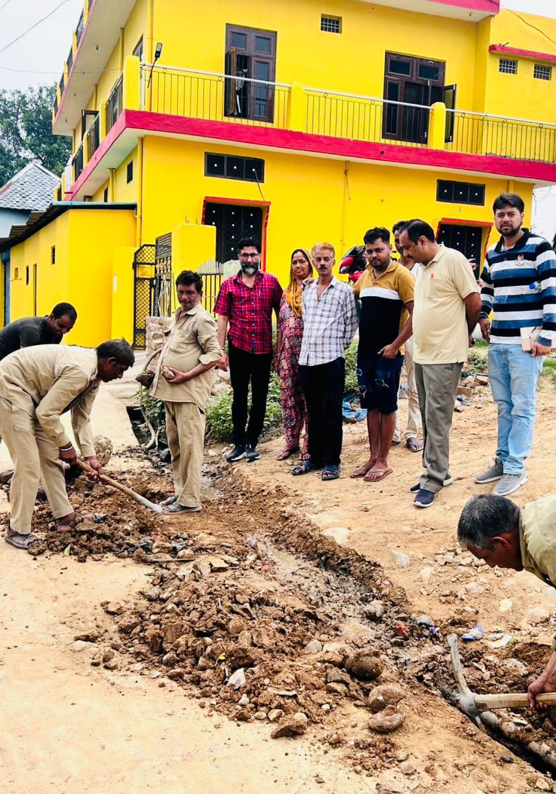Took stock of preparations to deal with rain in Nadaun