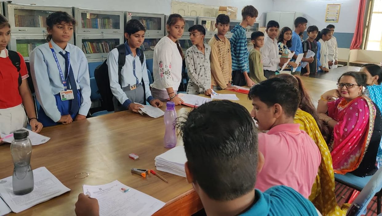 136 students arrived to take admission in the new session under Mission Buniyad