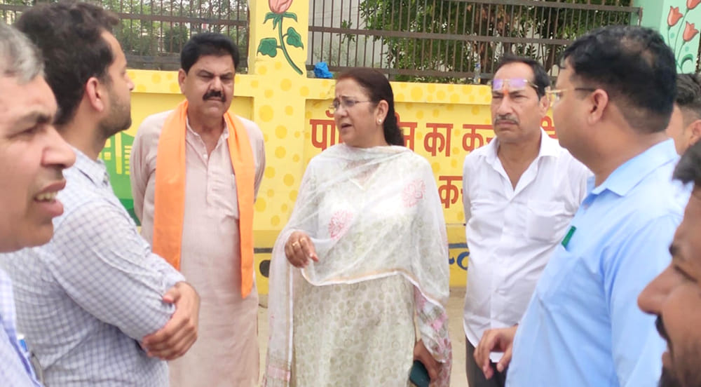 MLA took officials to the blocked drains, sought answers