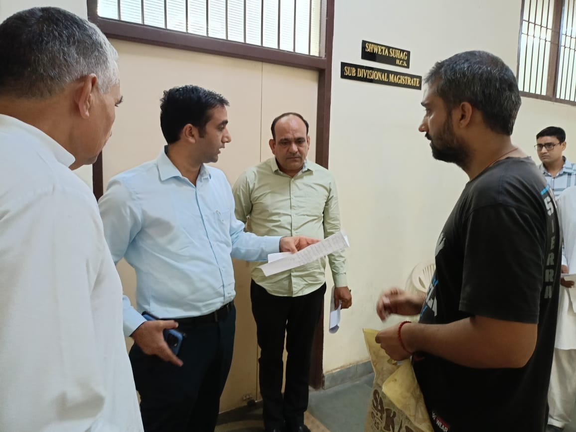 Notice to clerk for being absent from Samadhan Camp
