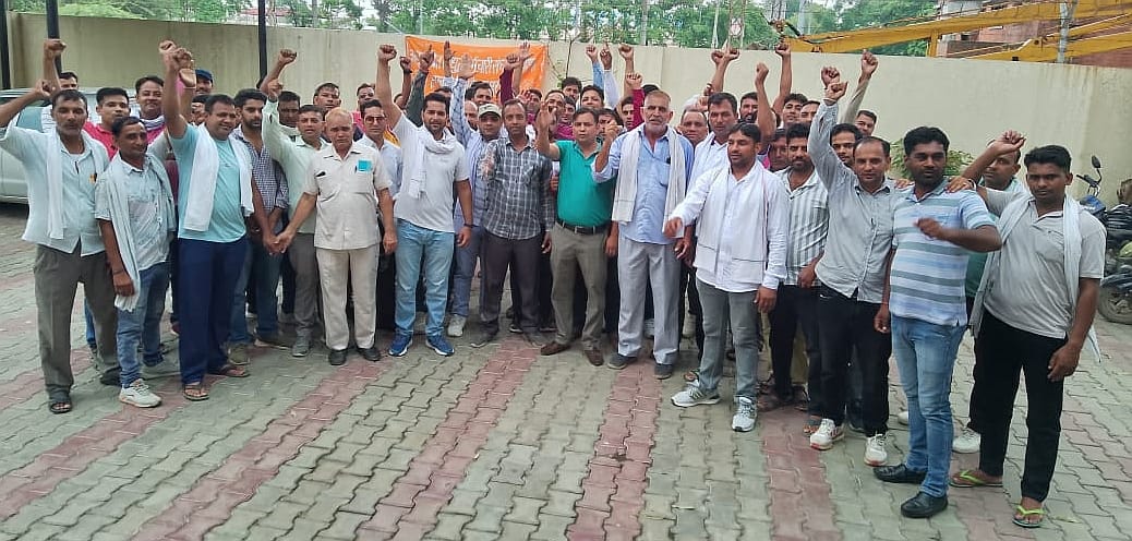 Employees will give memorandum to MLAs and MPs from 5 to 15