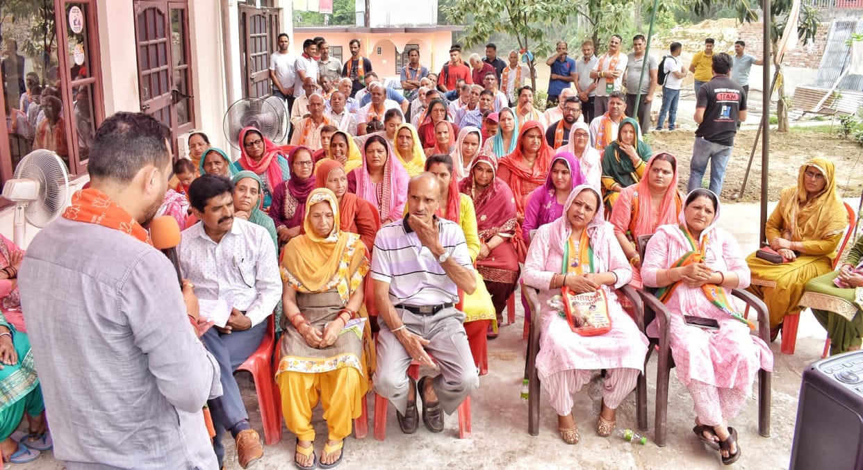 Congress candidates entered politics for corruption: Ashish
