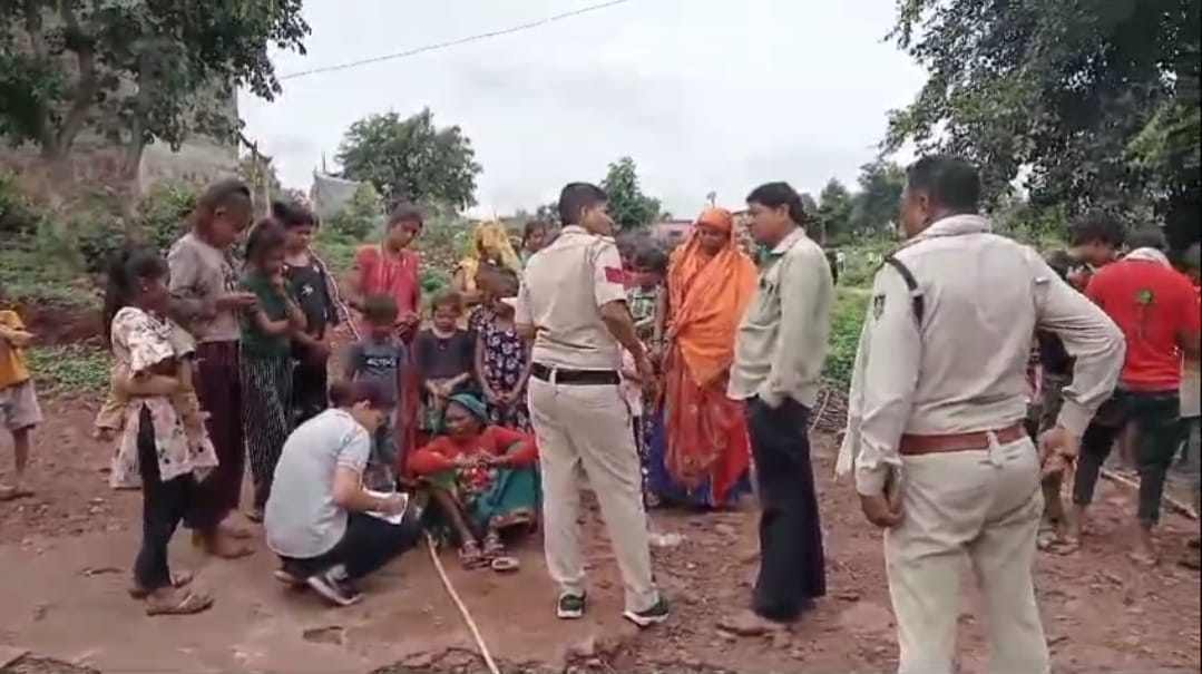 The husband who committed the murder after shooting absconded in khandwa