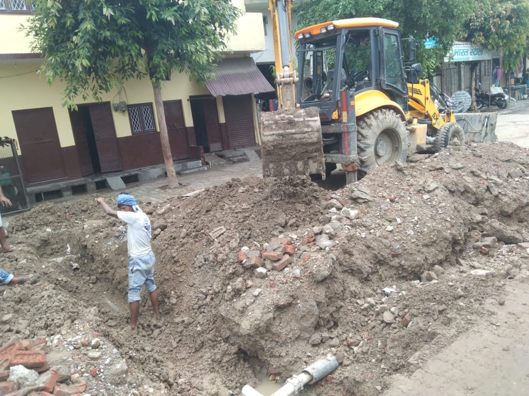 Pipeline caved in, two thousand people did not get drinking water supply