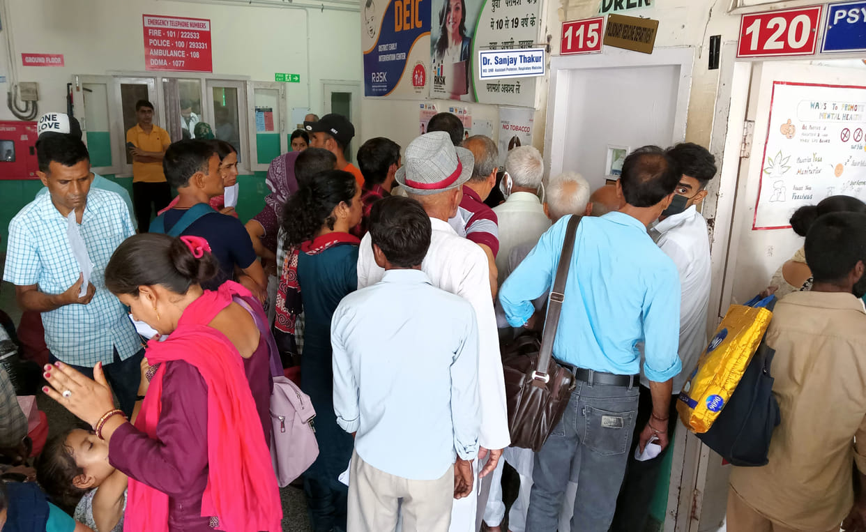 Patients forced to sit on the floor in medical college