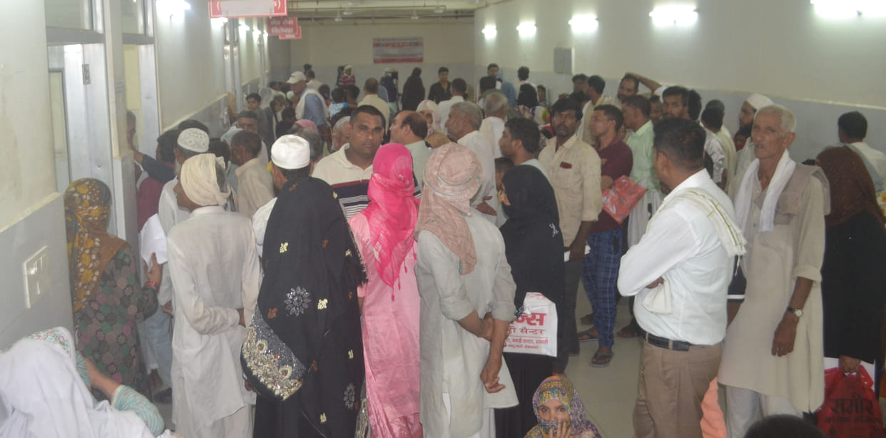 Crowd of patients in district hospital, many doctors missing in OPD