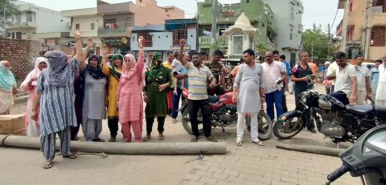 110 minutes road jam for electricity and water