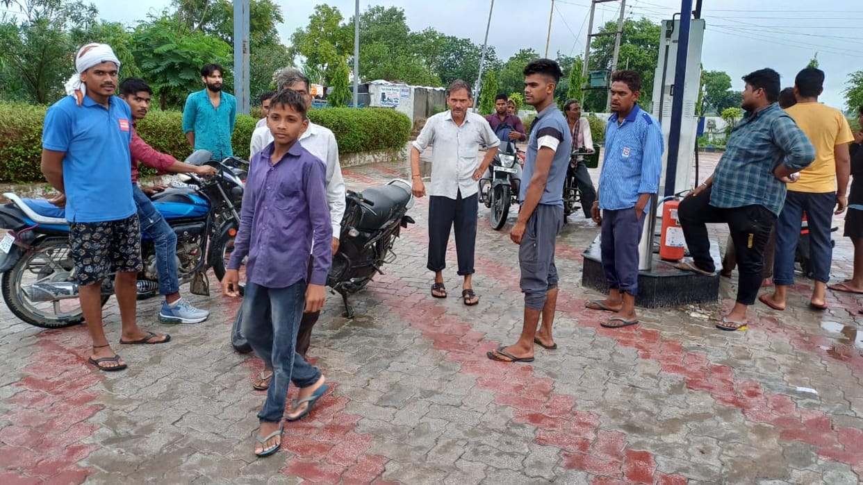 Bike runs three kilometers in one liter petrol, ruckus over reduction