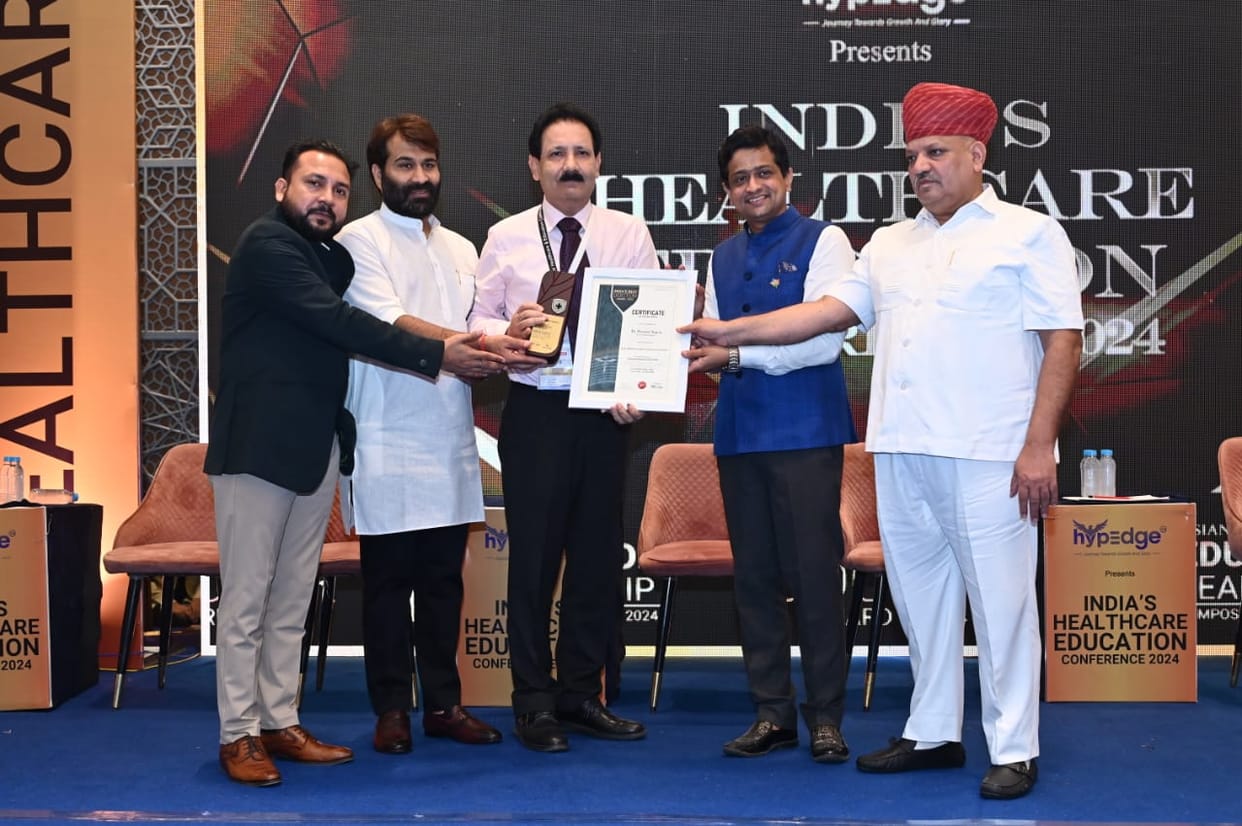 Dr. Parveen Yograj Got Award