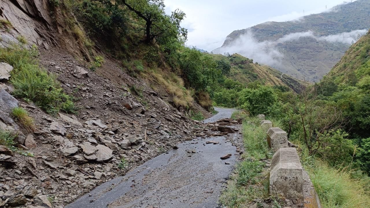Road problem in Nithar, no drainage system, Kullu, Ani.