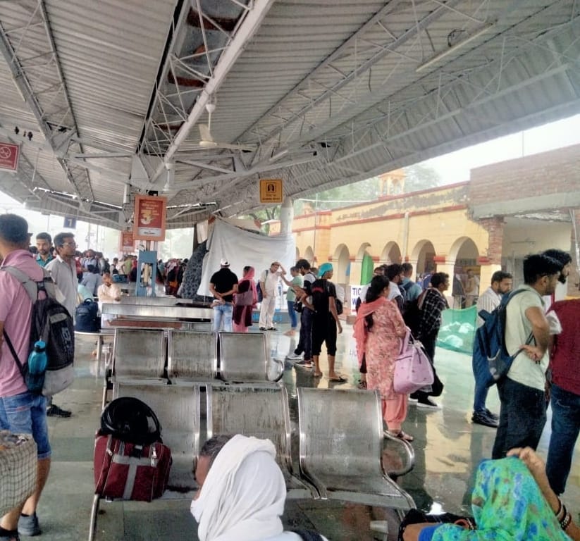 Passengers upset due to tin shed dripping at railway station
