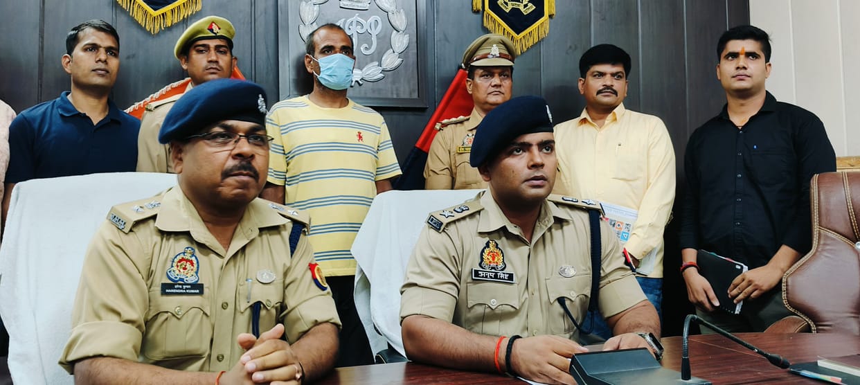 It was her lover who shot and killed Urmila.