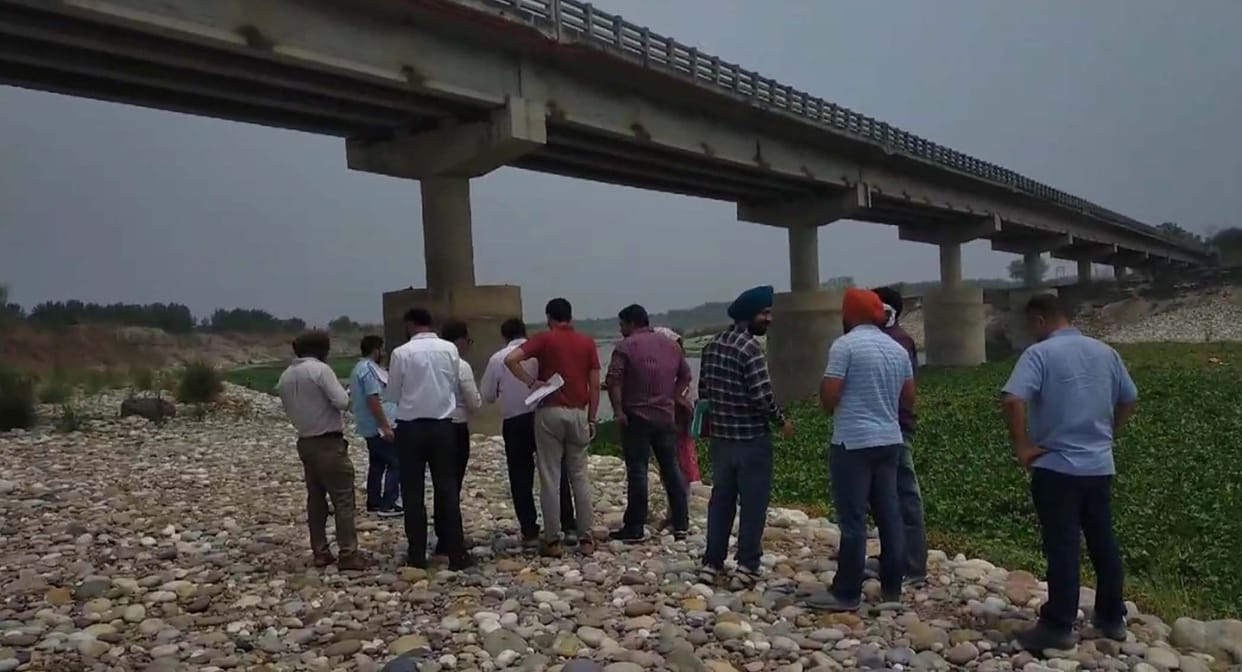 Punjab government and administrative officials took stock of Elgan bridge