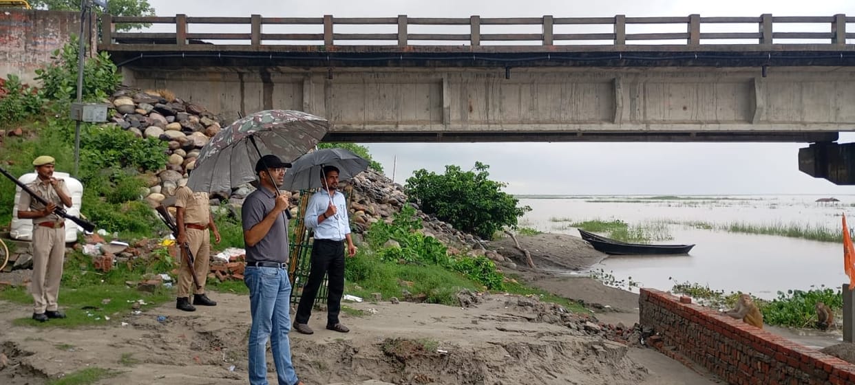 Water level of Sharda river increased due to rain in the mountains