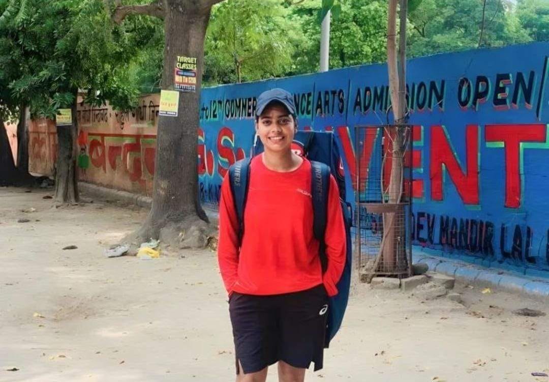 Sports: Rakhi is coaching in Kanpur along with practicing cricket.