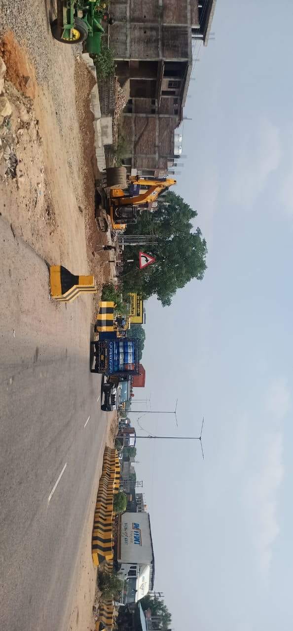 Work on construction of service road for underpass started at Kalguwan intersection.