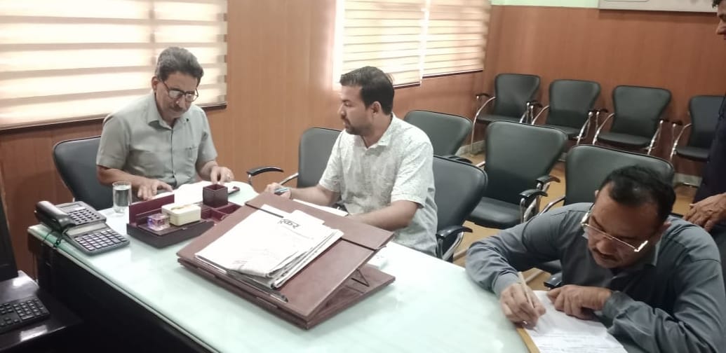 Inspection of Fisheries Department office on complaint of not giving proper benefits of government schemes to farmers.