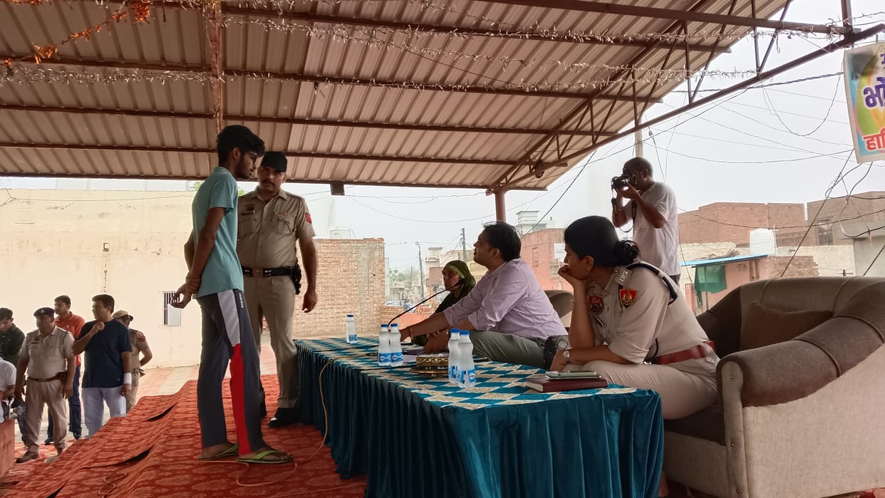 Income shown is Rs 3 lakh, name removed from BPL, now getting ration and not benefits of schemes