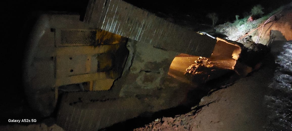 Alternative bridge caved in, machine fell into river