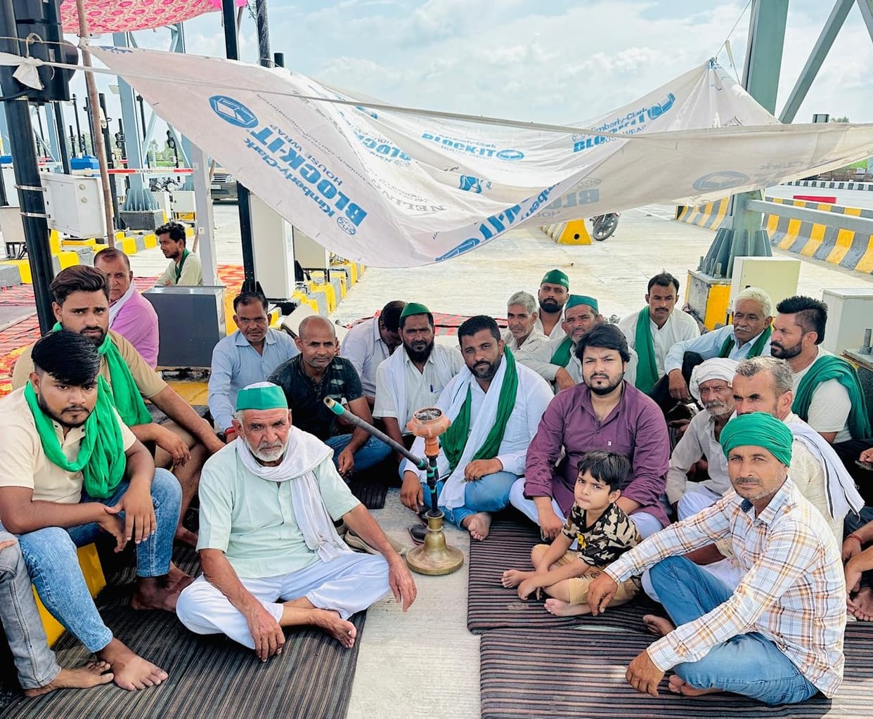 The indefinite sit-in protest of the village heads continued for the second day