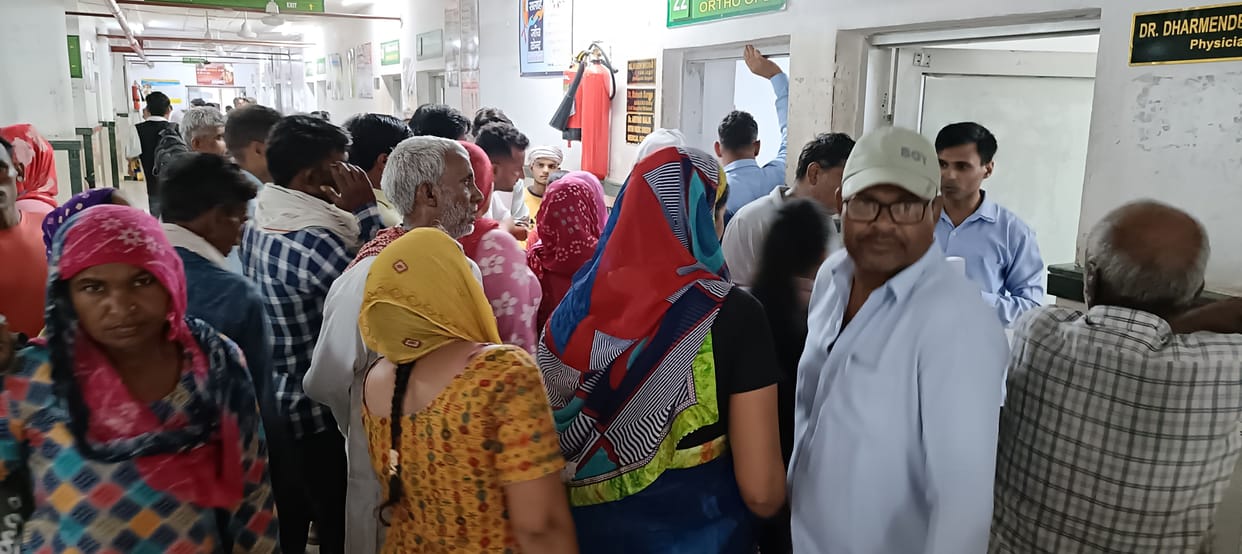 How will health services be improved, 135 posts among doctors are vacant, the burden of patients is on the shoulders of 104 only.