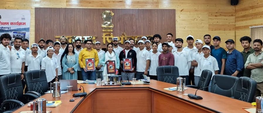 10 day tourist guide training program started