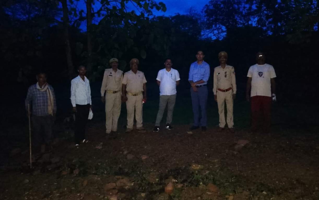 After the release of the tiger, the forest department's activity intensified in the Madawara forest area.
