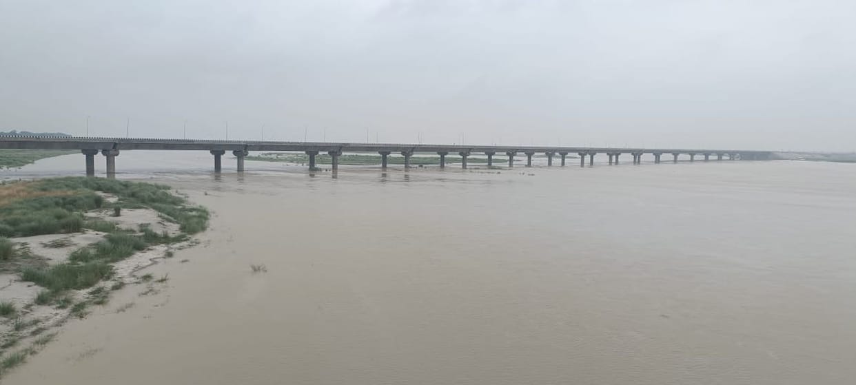 Water level of Saryu river increased by 76 cm in 14 hours