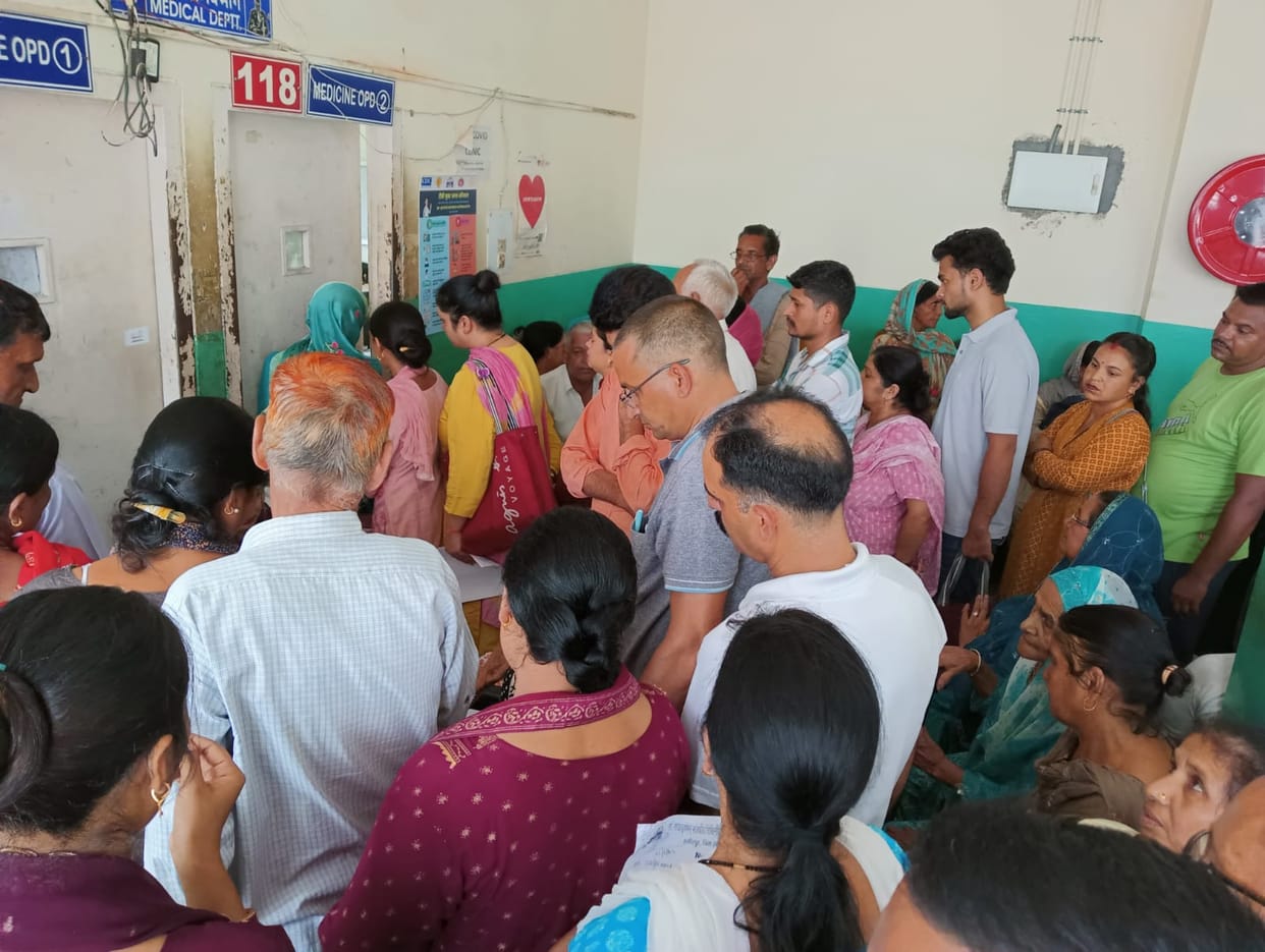 Difficulty in getting treatment in medicine OPD, turn coming after four hours