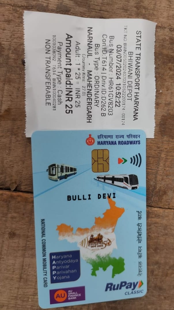 Bus conductors are deducting full ticket even after having happy card