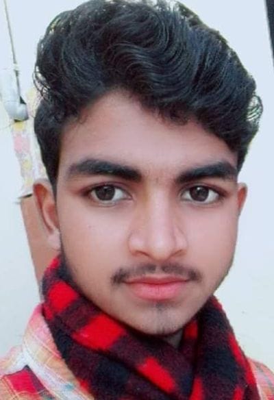 Dead body of BA student found hanging in Jawaharpuri