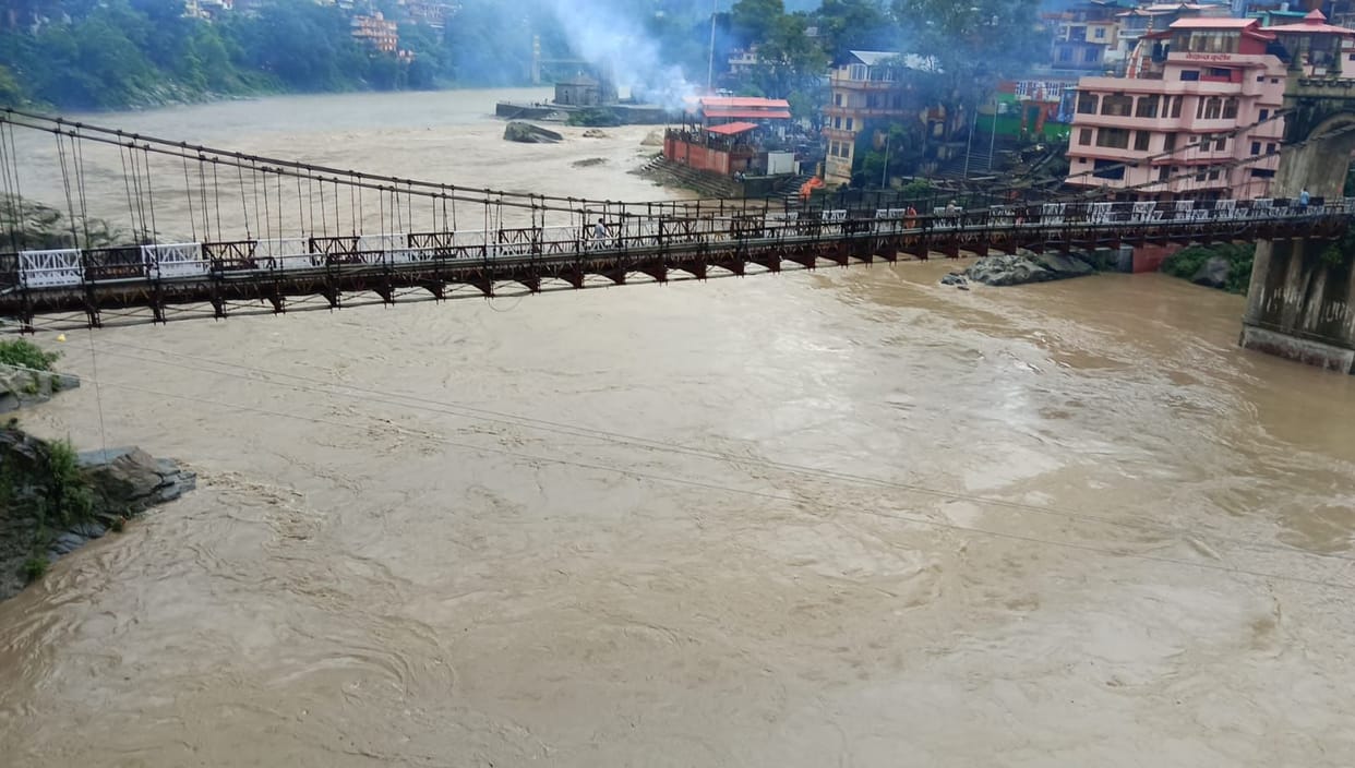 12,725 cusecs of water being released from Pandoh Dam in one second, level rises in Beas