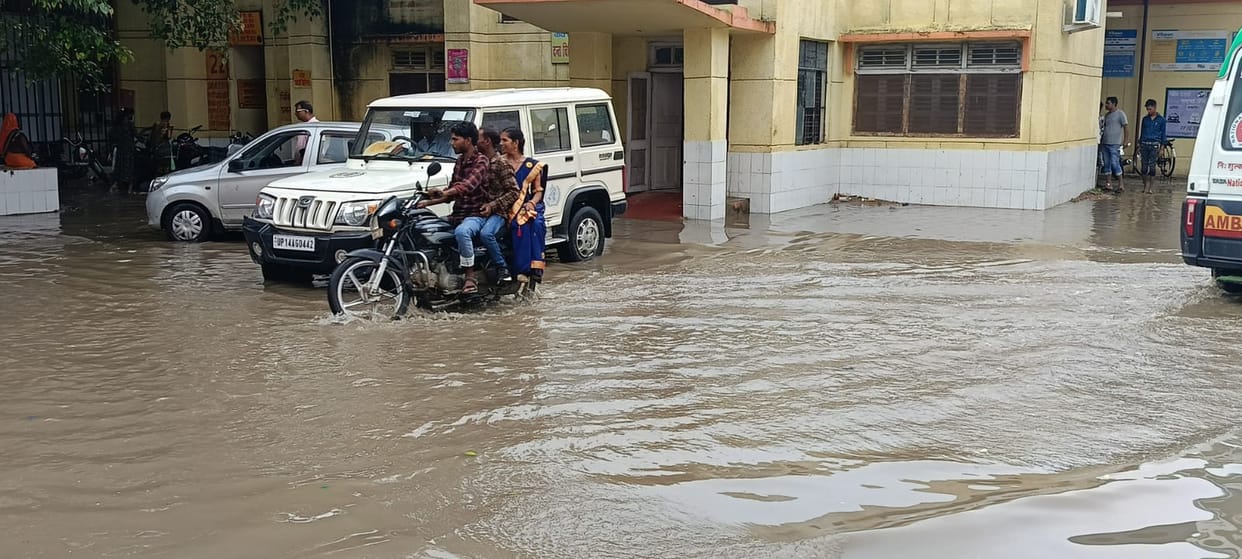 Roads turned into ponds due to heavy rain