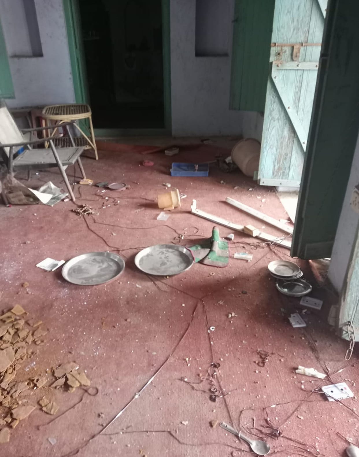Two Babbar lions and metal utensils worth 50 kg stolen from Lala Nathuram Dharamshala