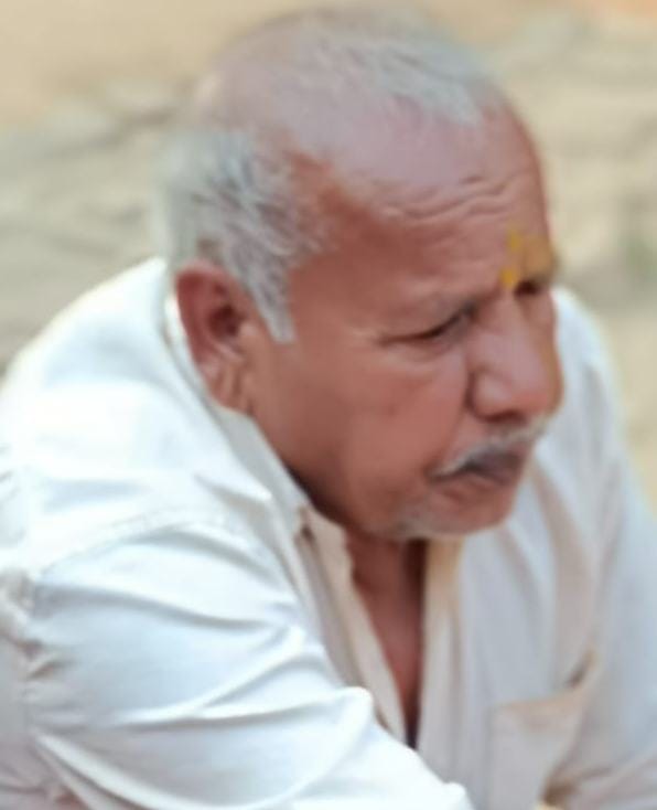 A farmer who went to the field was bitten by a snake, died