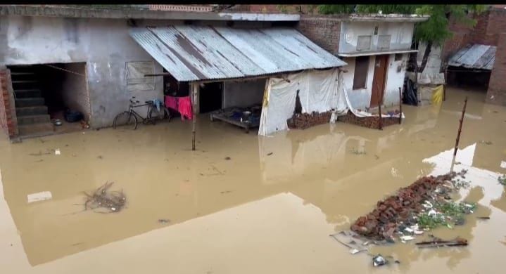 Many houses filled with water due to rain, stoves did not burn