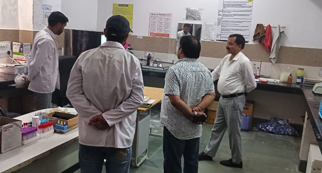CMO reprimanded those responsible after seeing garbage in the lab