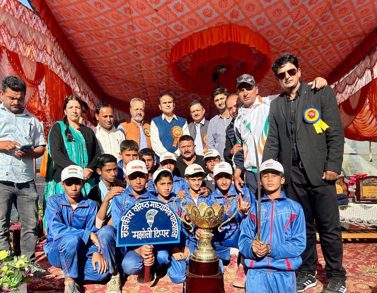 The middle-topper got the title of overall winner.
