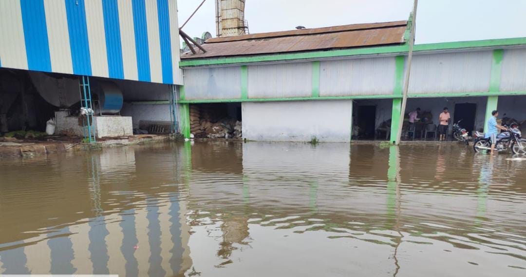 Two dozen rice mills drowned, loss worth lakhs