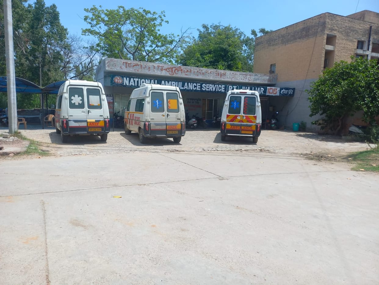 The lives of patients depend on Ram till the ambulance reaches the hospital.