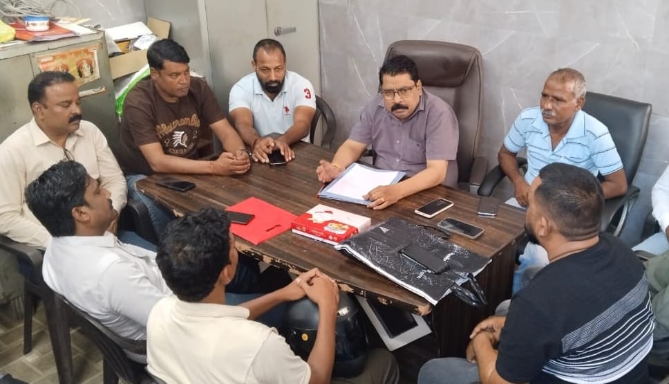 Parks contract ended, raw unemployed, work pressure on permanent cleaners