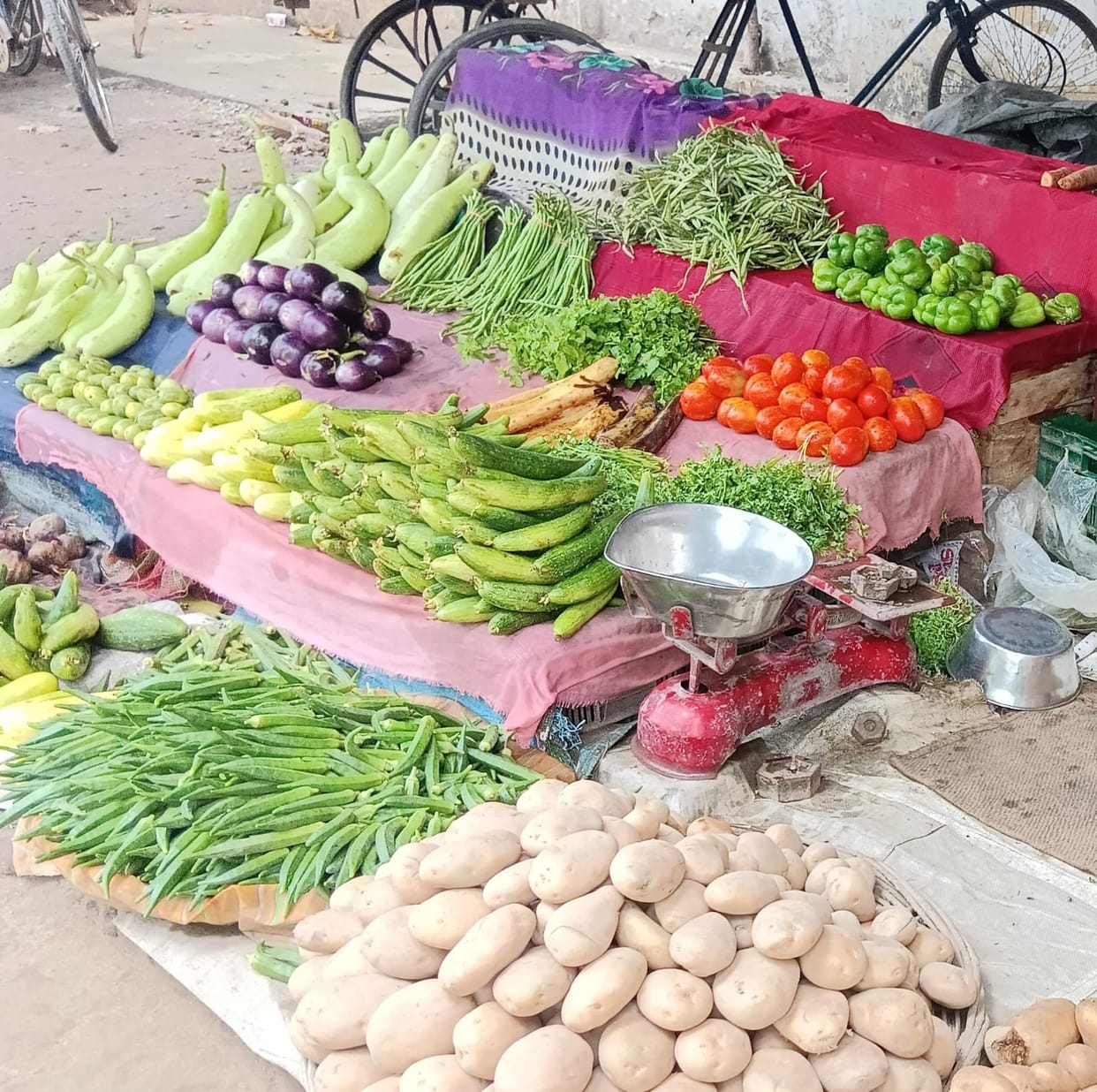 Flood increased the price of vegetables, tomato crossed Rs 100